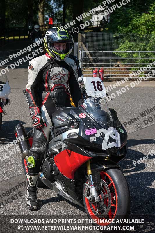 cadwell park;cadwell park photographs;cadwell trackday photographs;enduro digital images;event digital images;eventdigitalimages;peter wileman photography;racing digital images;trackday digital images;trackday photos